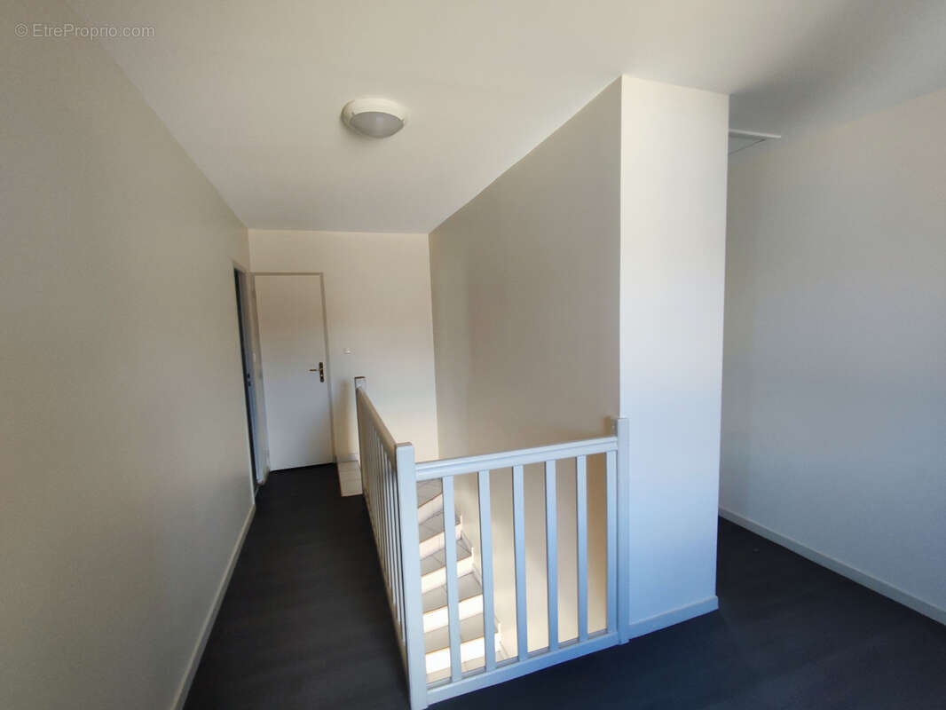 Maison à REVENTIN-VAUGRIS