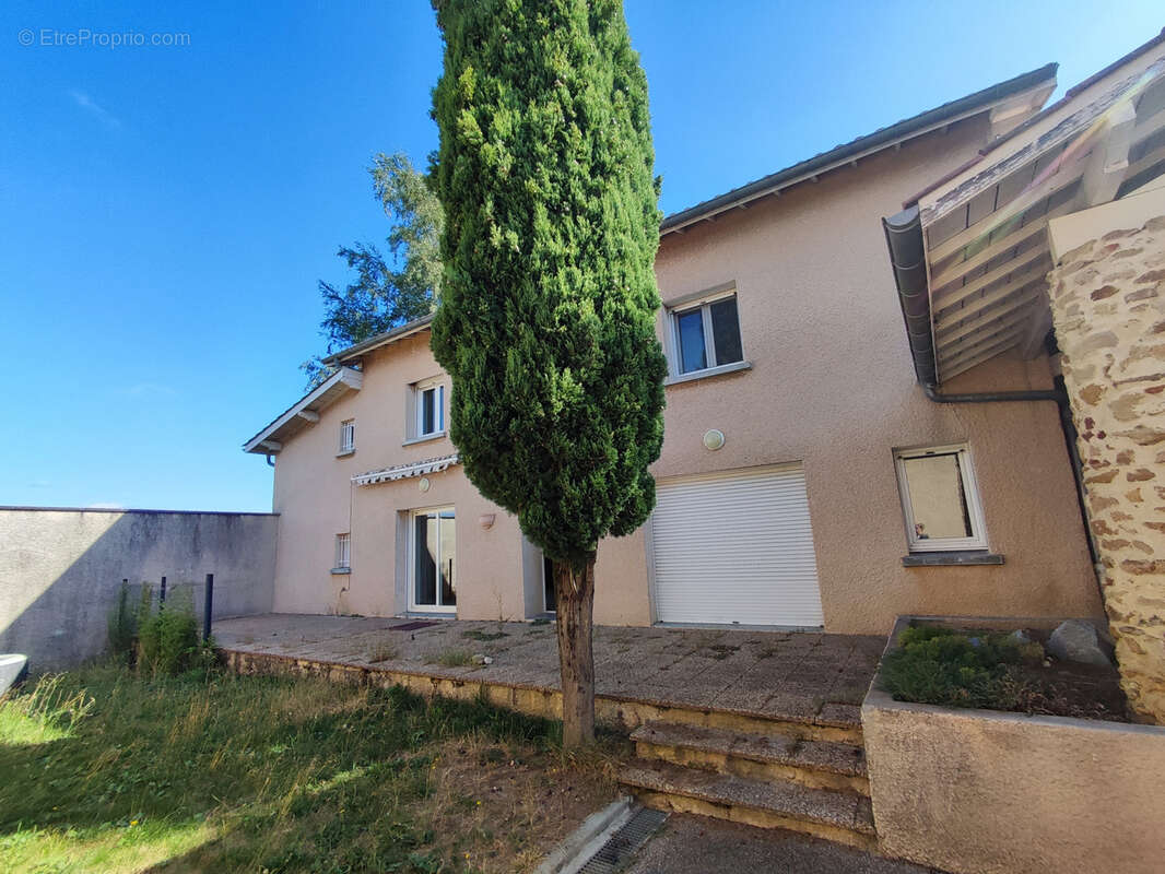 Maison à REVENTIN-VAUGRIS