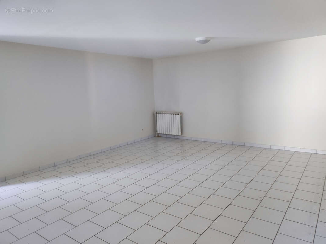 Maison à REVENTIN-VAUGRIS