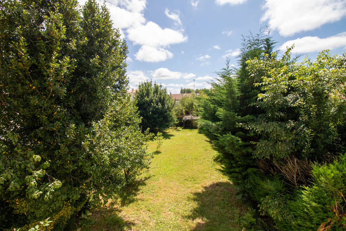 Appartement à SAINTES