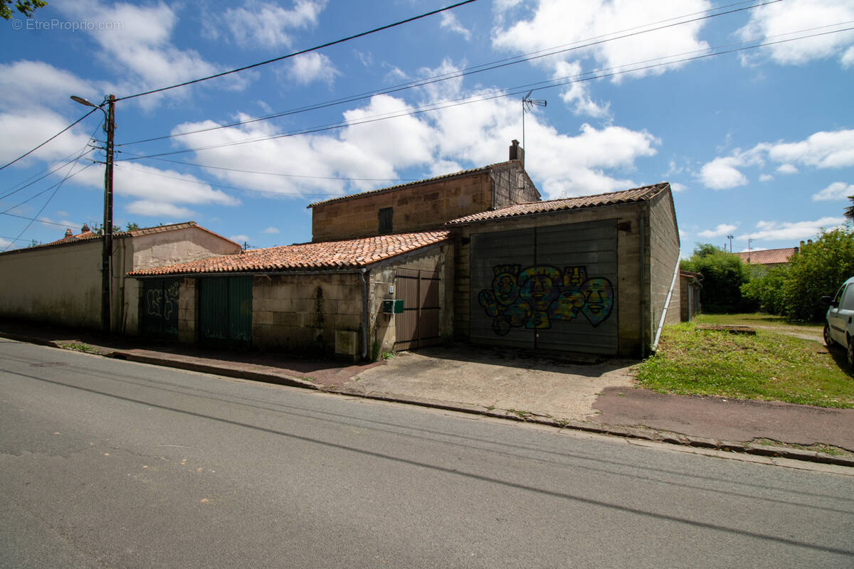 Appartement à SAINTES