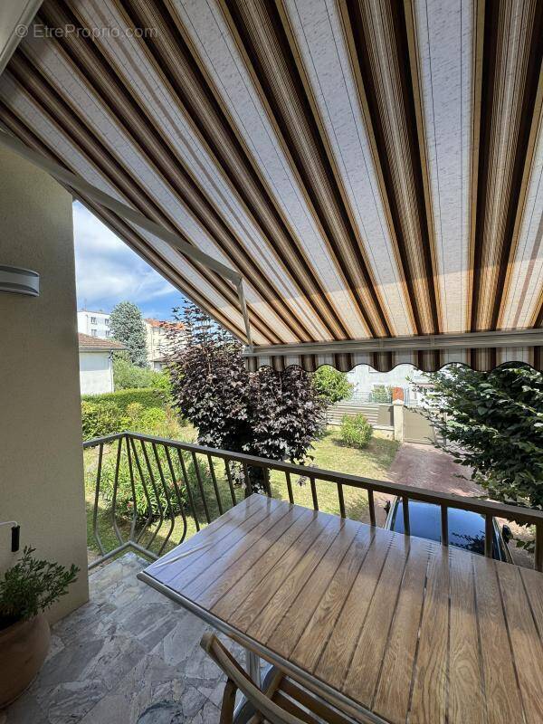 Maison à TASSIN-LA-DEMI-LUNE