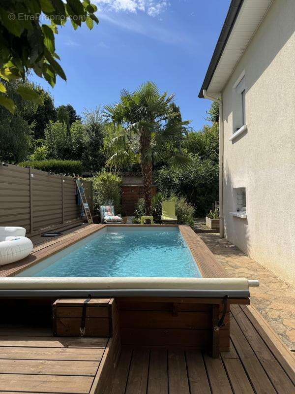 Maison à TASSIN-LA-DEMI-LUNE