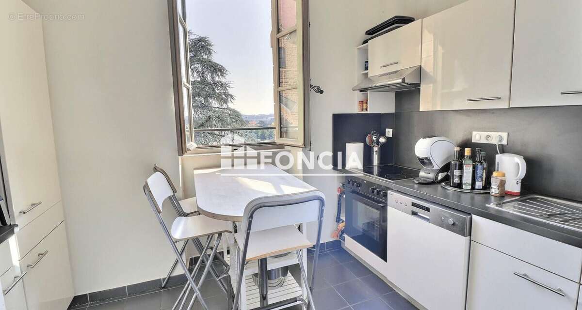 Appartement à SAINTE-FOY-LES-LYON