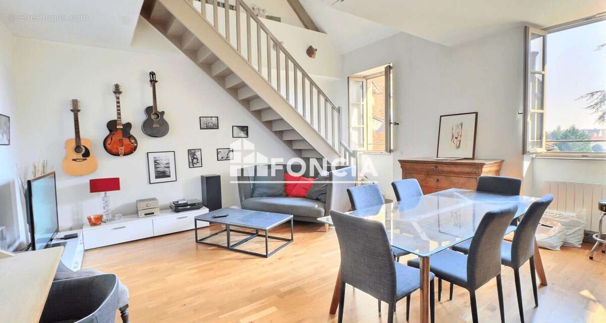 Appartement à SAINTE-FOY-LES-LYON