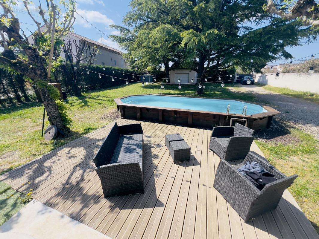 Maison à PERNES-LES-FONTAINES