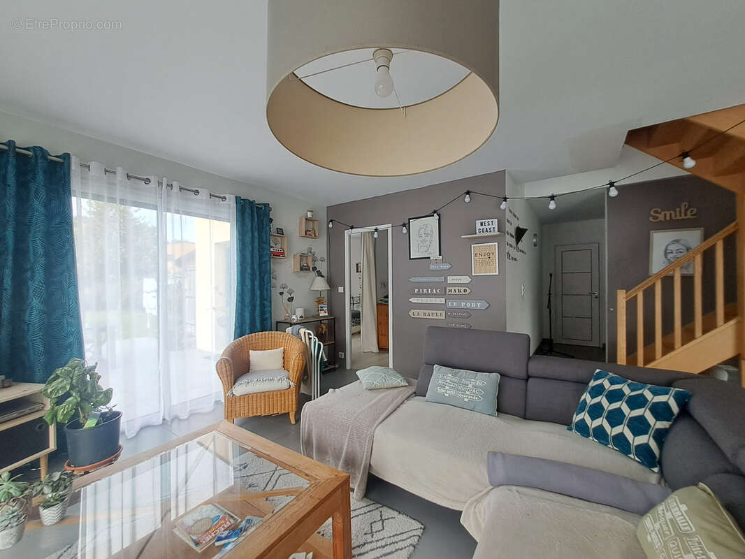 Maison à LA TURBALLE