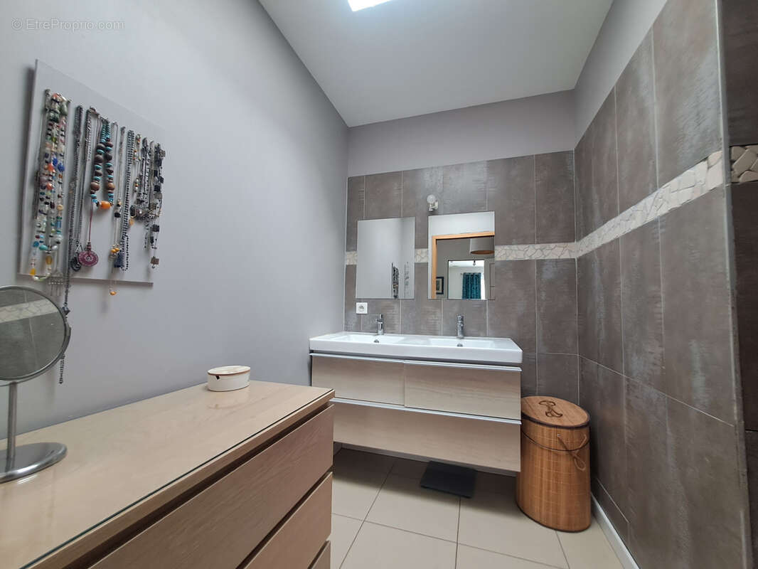 Maison à LA TURBALLE