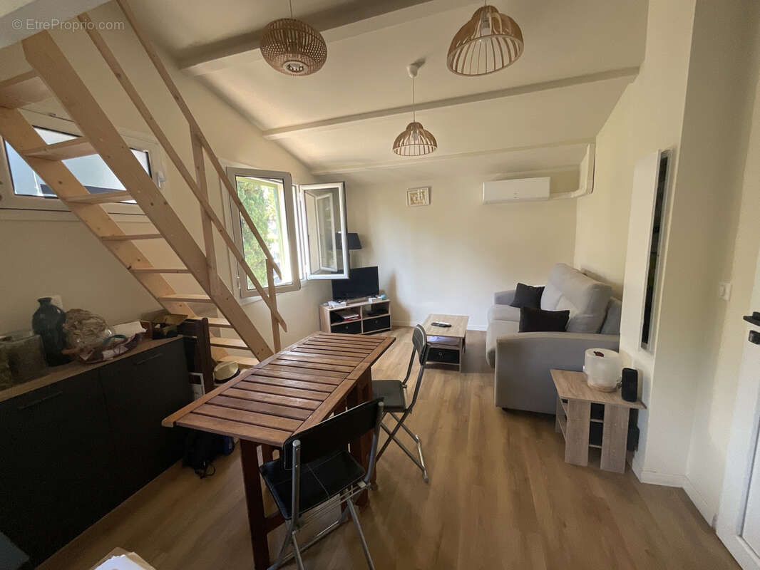 Appartement à VILLENEUVE-LOUBET
