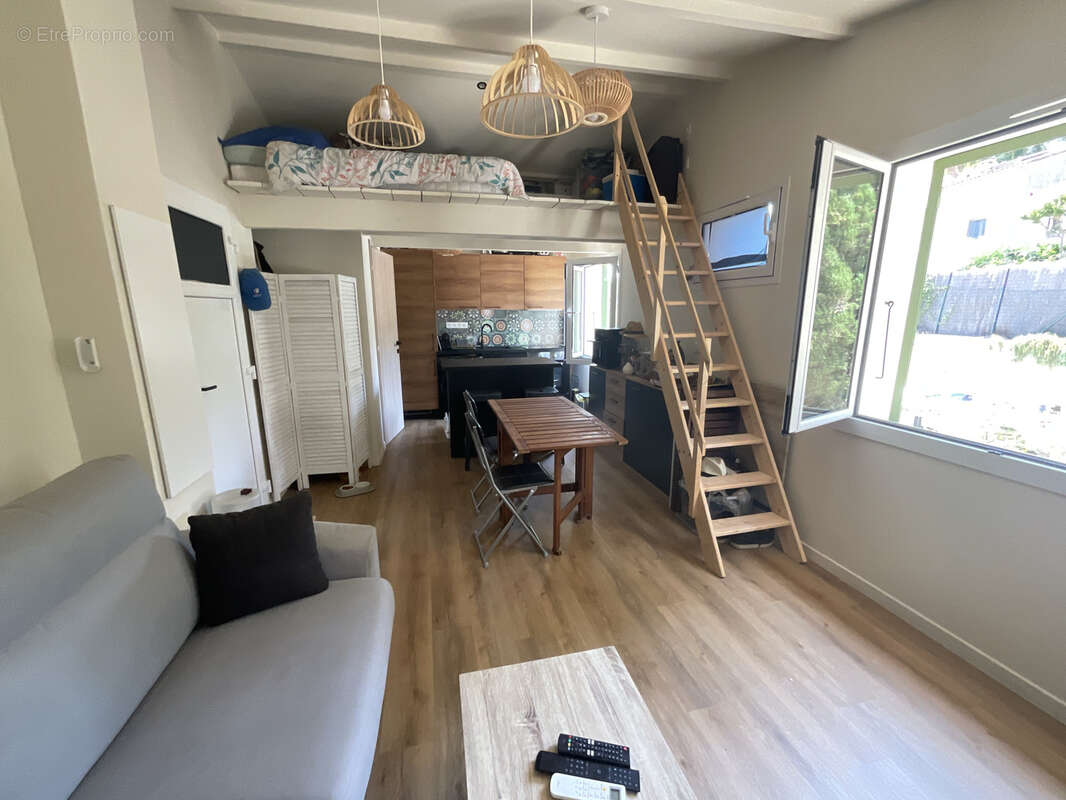 Appartement à VILLENEUVE-LOUBET