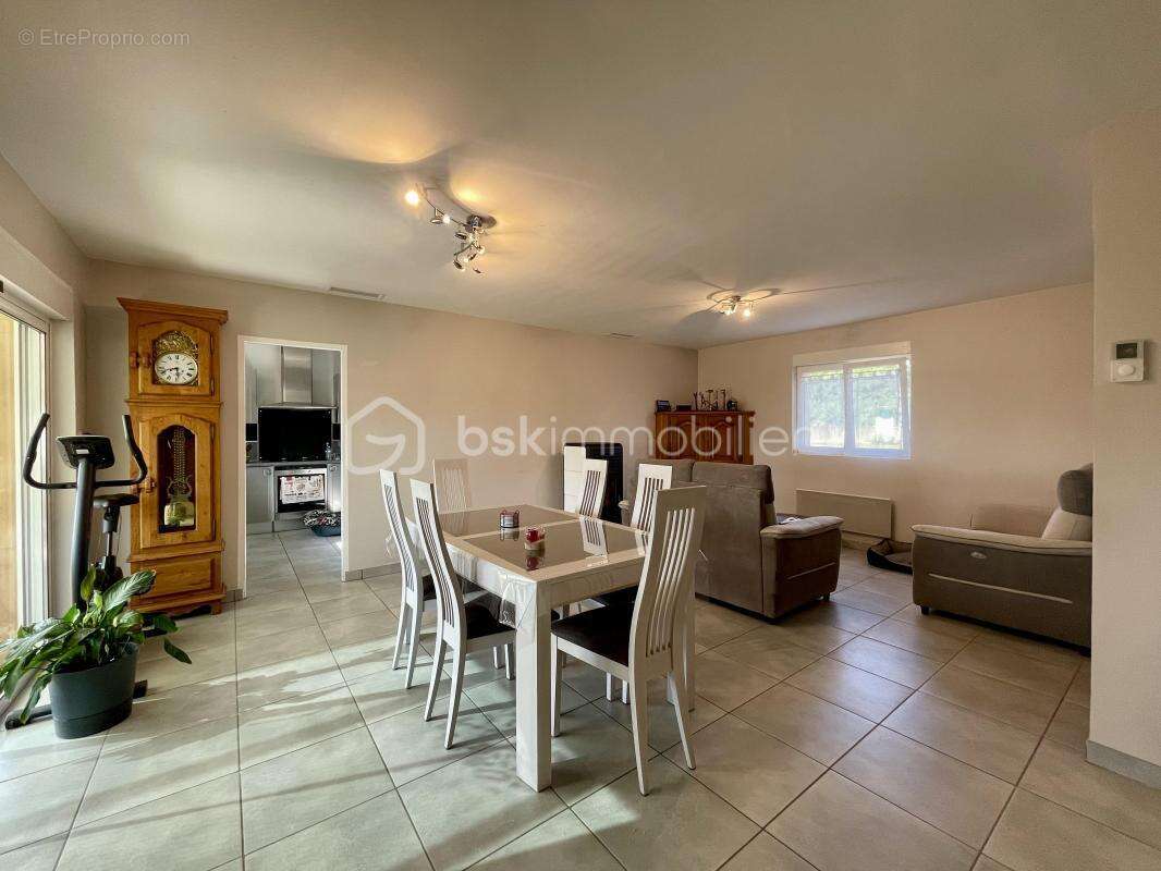 Maison à SAINT-ANDRE-D&#039;ALLAS