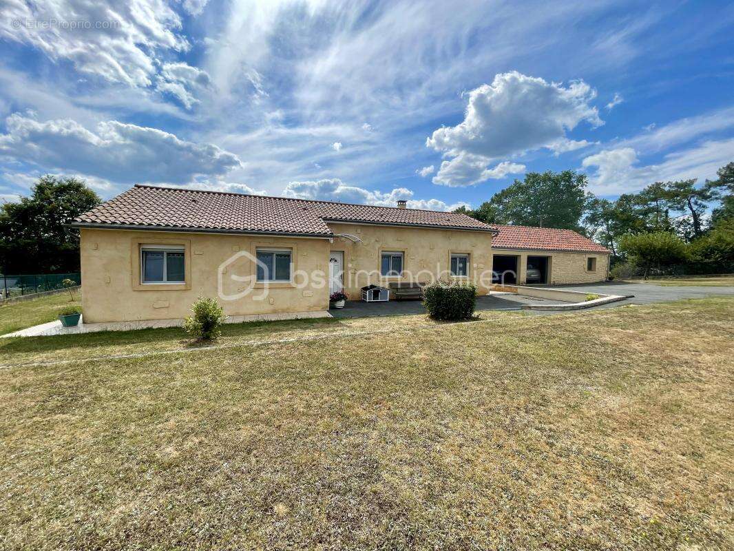 Maison à SAINT-ANDRE-D&#039;ALLAS