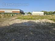 Terrain à FAREMOUTIERS