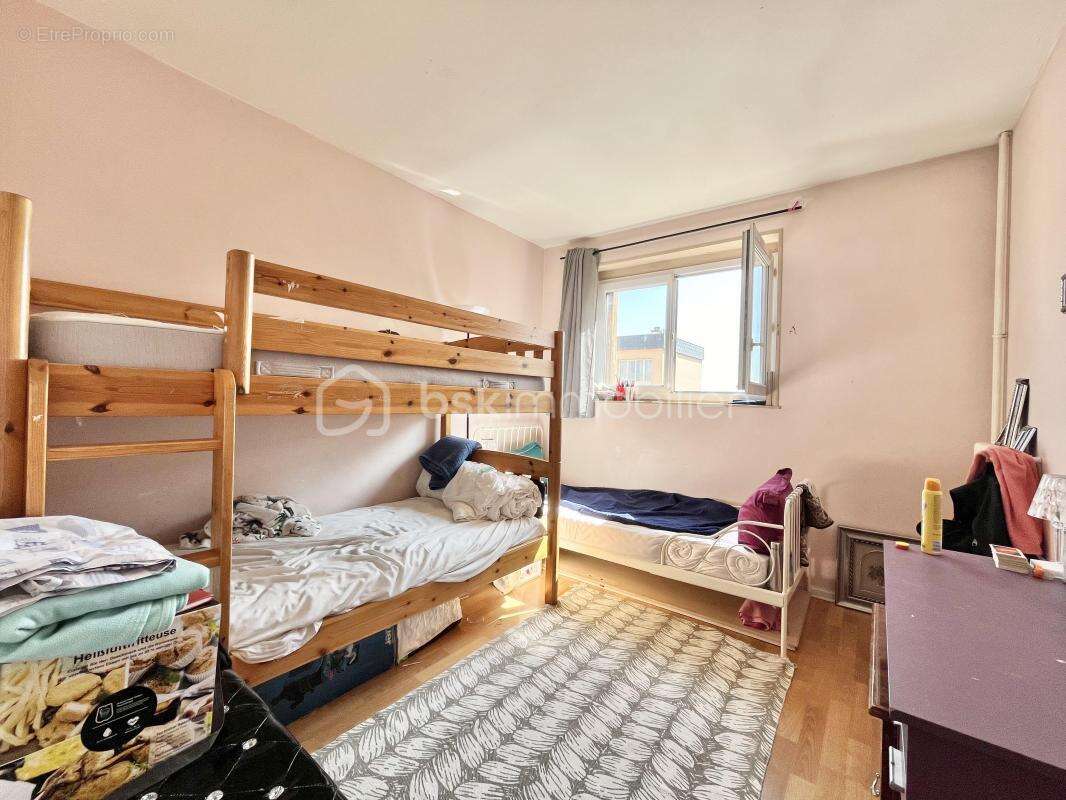 Appartement à SARTROUVILLE