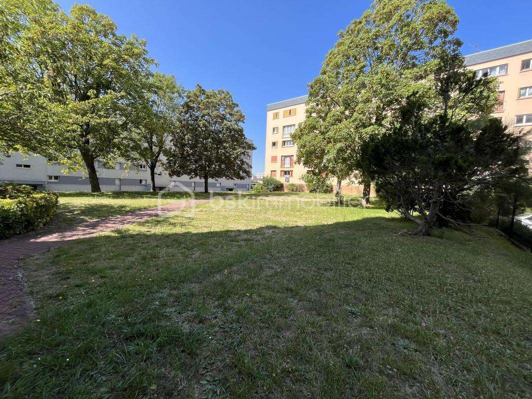 Appartement à SARTROUVILLE