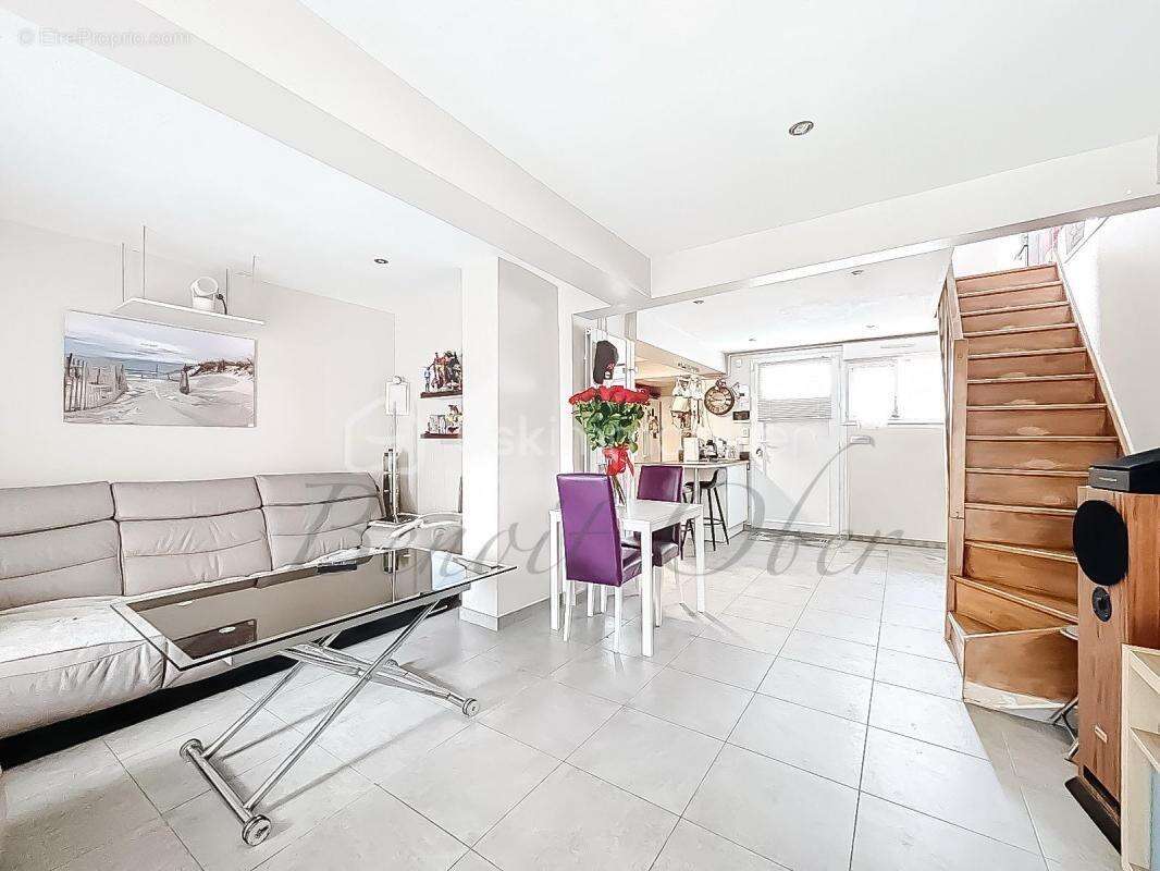 Maison à BONNEUIL-SUR-MARNE