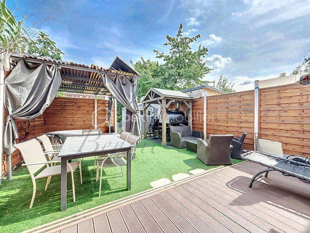 Maison à BONNEUIL-SUR-MARNE