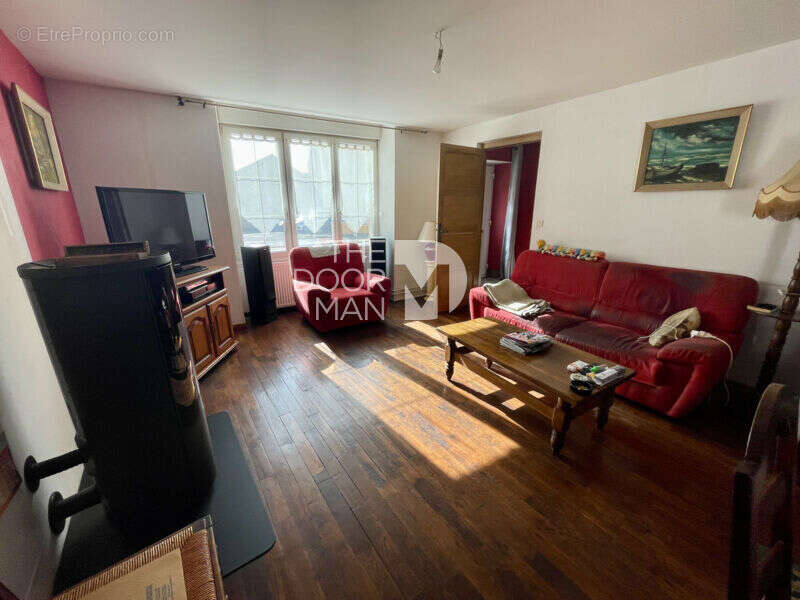 Maison à LONGEAU-PERCEY