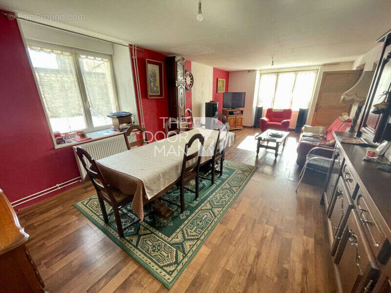 Maison à LONGEAU-PERCEY