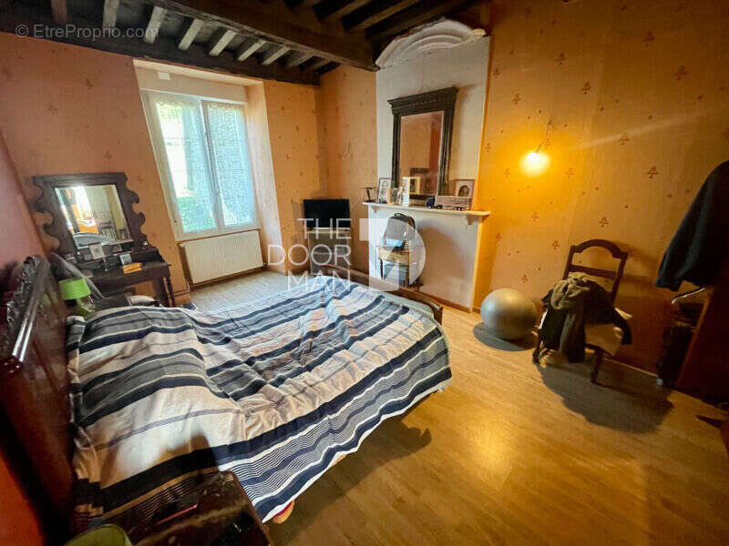 Maison à LONGEAU-PERCEY