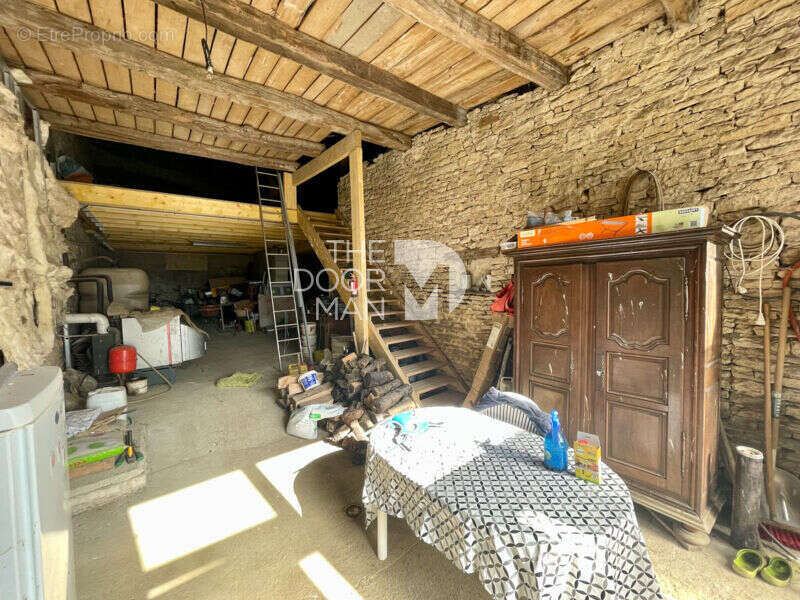 Maison à LONGEAU-PERCEY