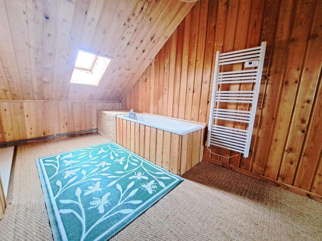 Maison à MOULINS-LA-MARCHE