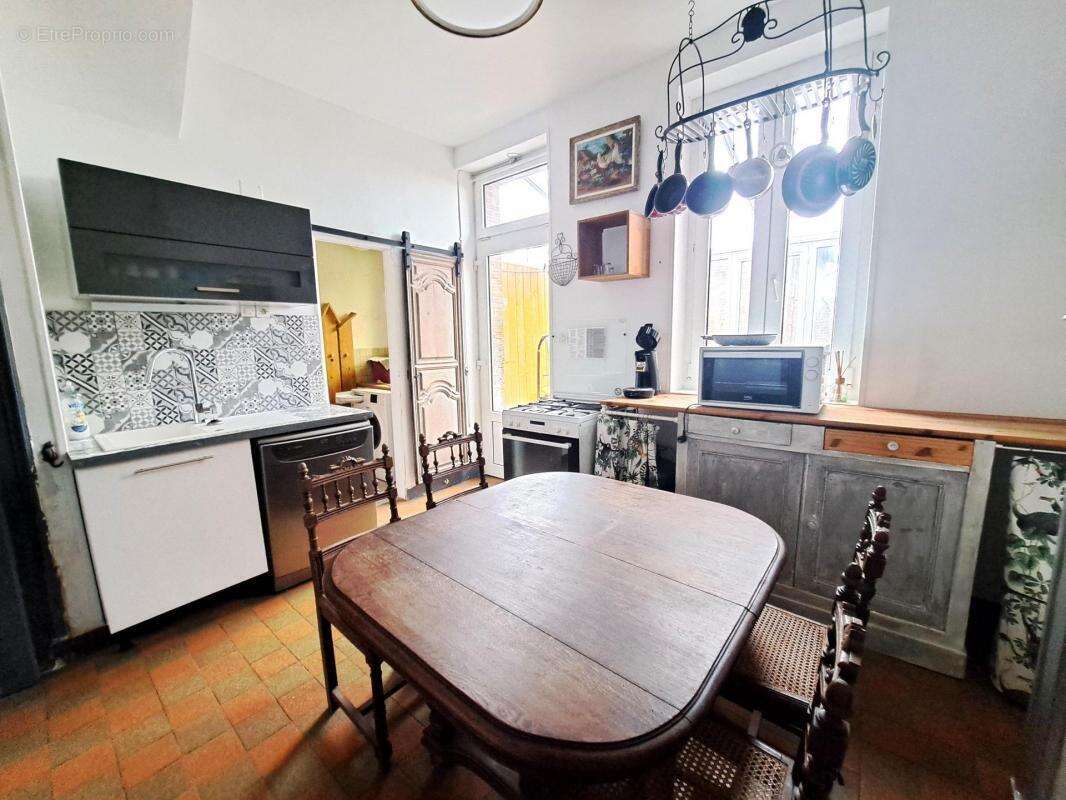 Maison à MOULINS-LA-MARCHE