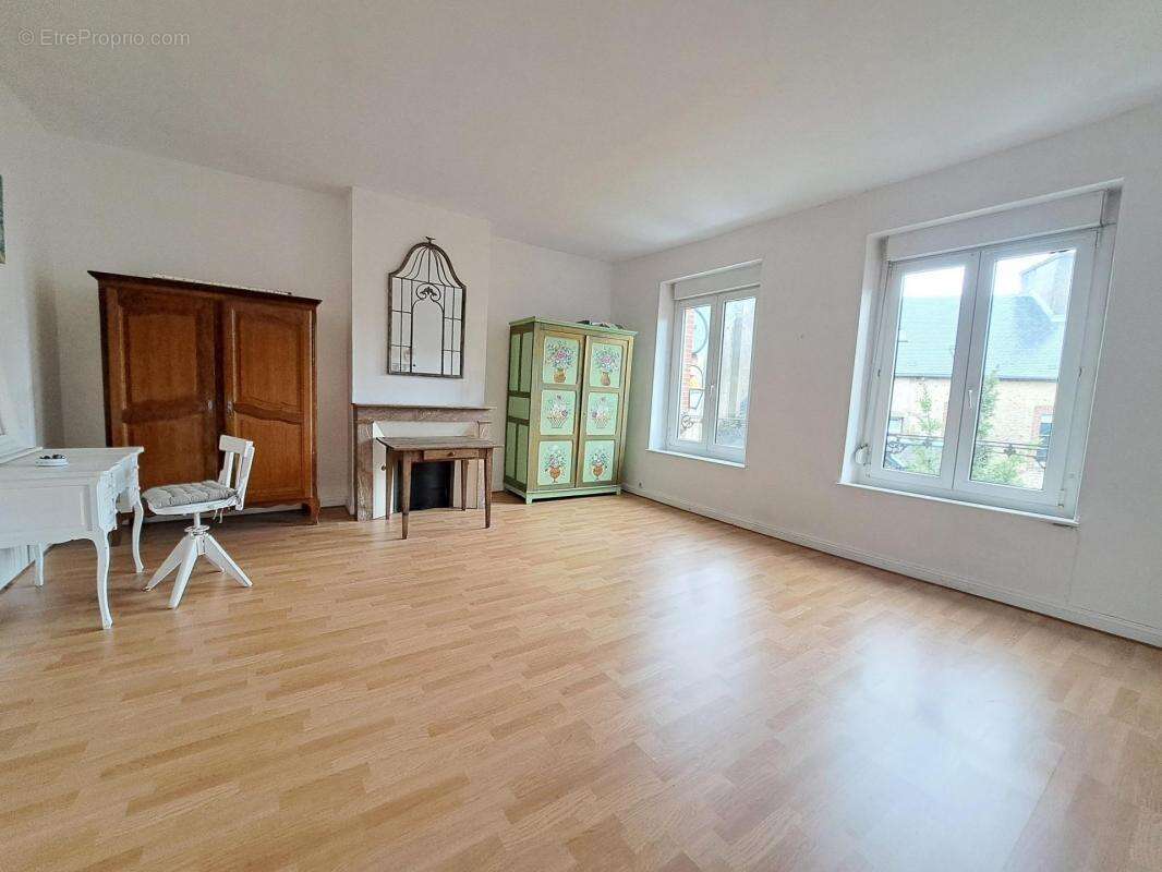 Maison à MOULINS-LA-MARCHE