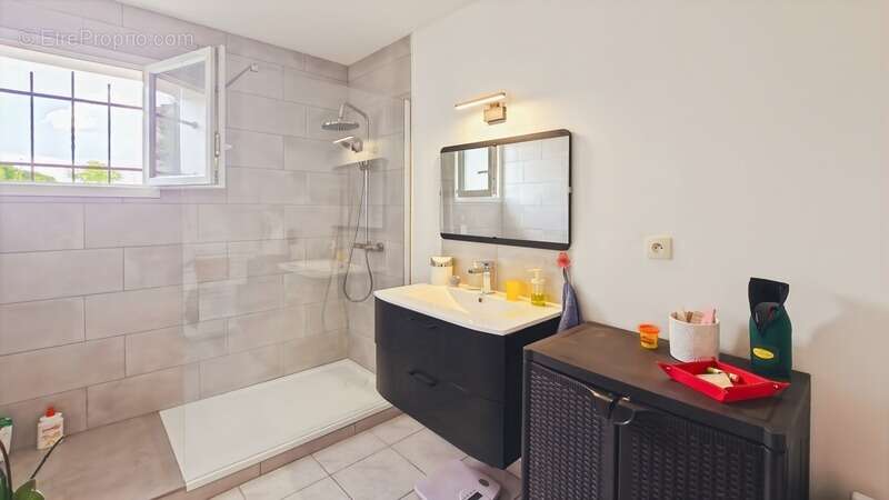 Appartement à SAINT-JEAN-D&#039;ANGELY