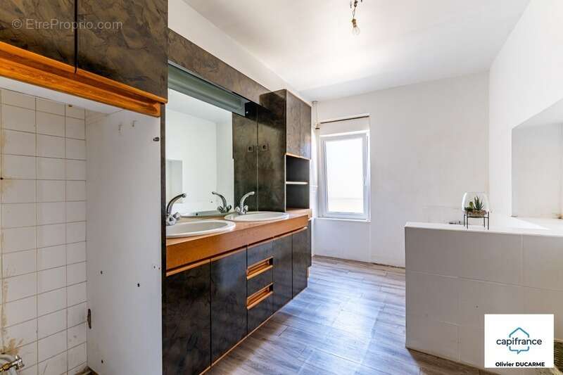 Appartement à MIREBEAU-SUR-BEZE