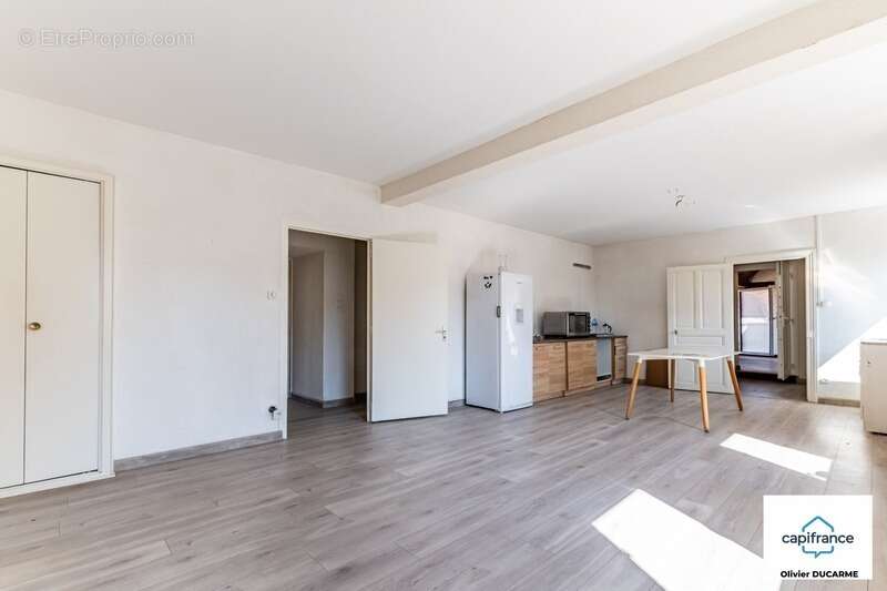 Appartement à MIREBEAU-SUR-BEZE