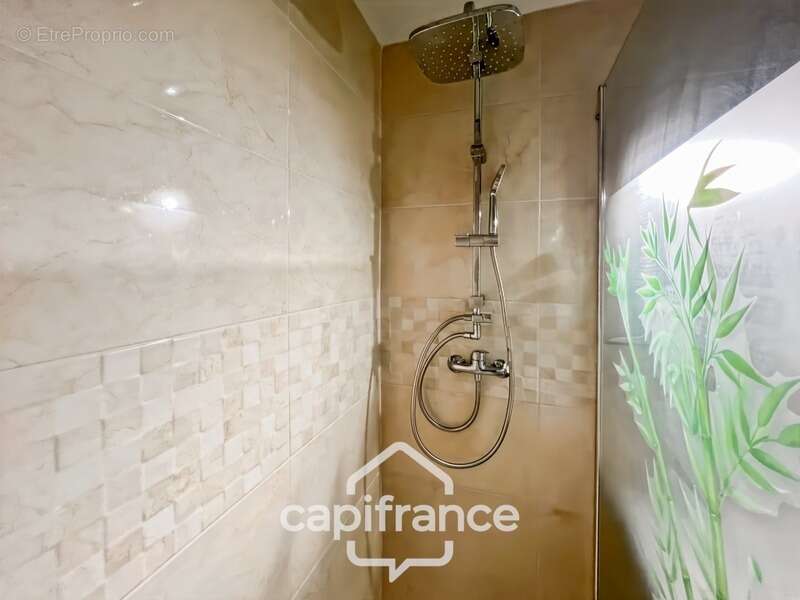 Appartement à MALLEMORT