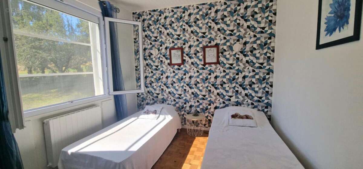 Maison à CHATEAU-L&#039;EVEQUE