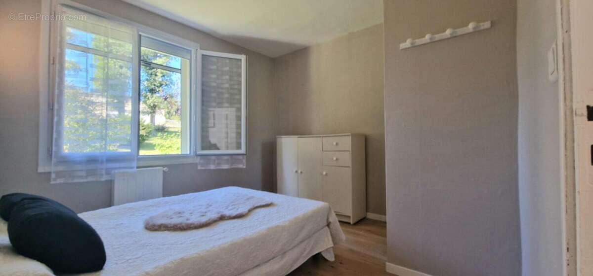 Maison à CHATEAU-L&#039;EVEQUE