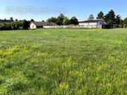 Terrain à LES GRANDES-CHAPELLES