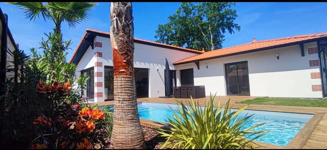 Maison à GUJAN-MESTRAS