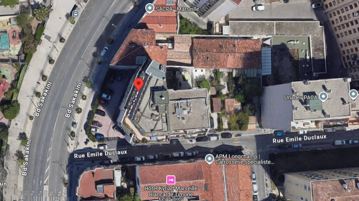 Parking à MARSEILLE-4E