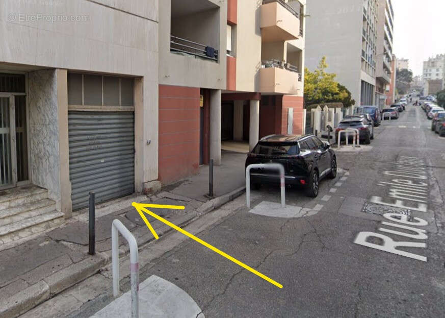 Parking à MARSEILLE-4E