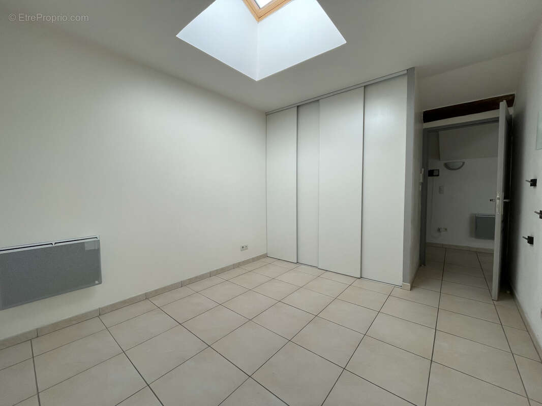 Maison à VILLEMOLAQUE