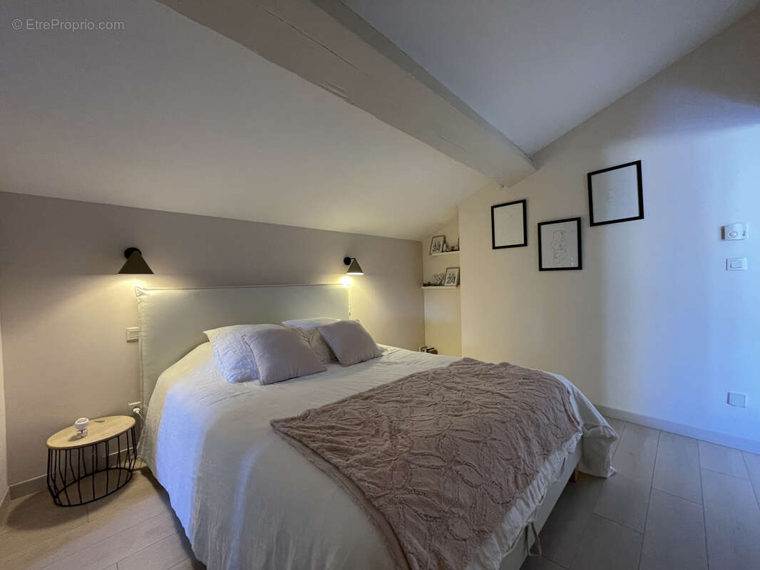 Maison à VILLEMOLAQUE