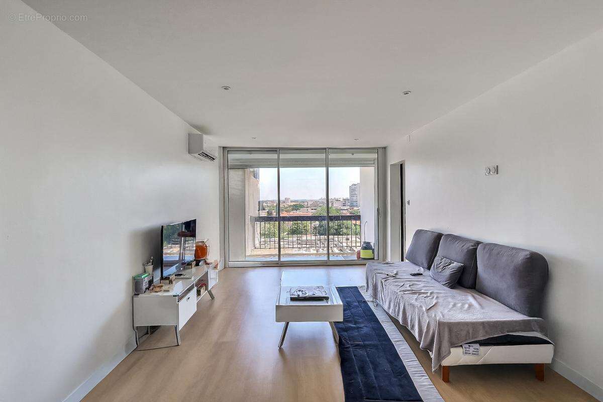 Appartement à NIMES