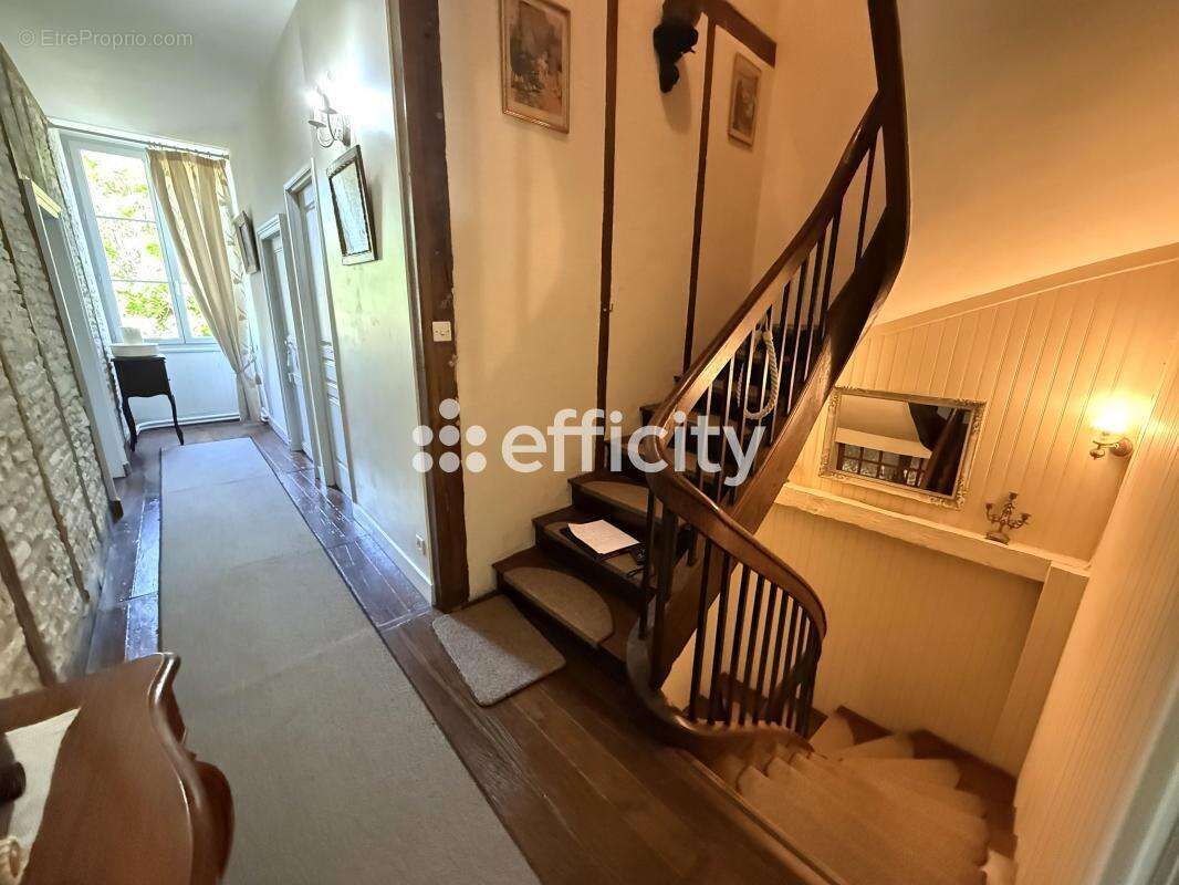 Maison à VERTEUIL-SUR-CHARENTE