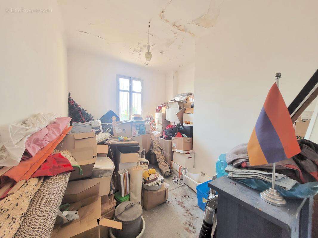 Commerce à MARSEILLE-13E