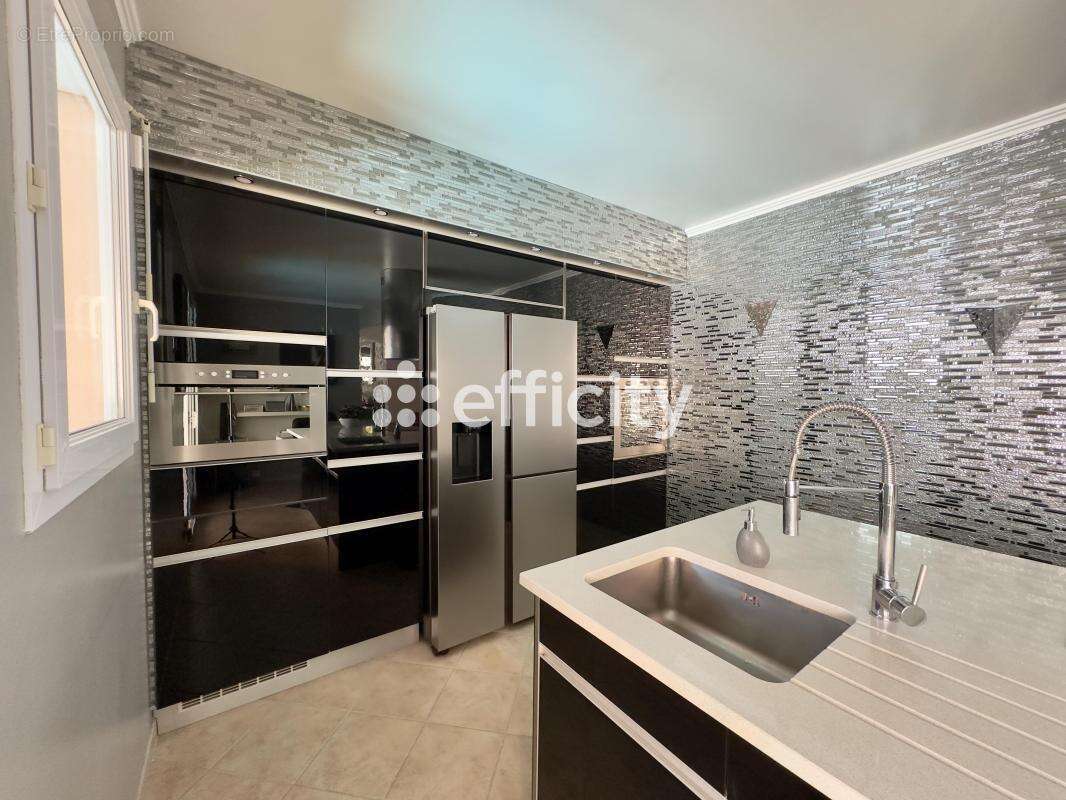 Maison à CARRY-LE-ROUET