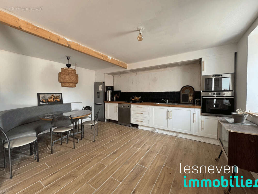 Maison à SAINT-MEEN