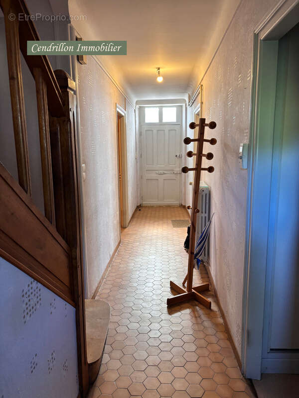 Maison à MONTBOUCHER