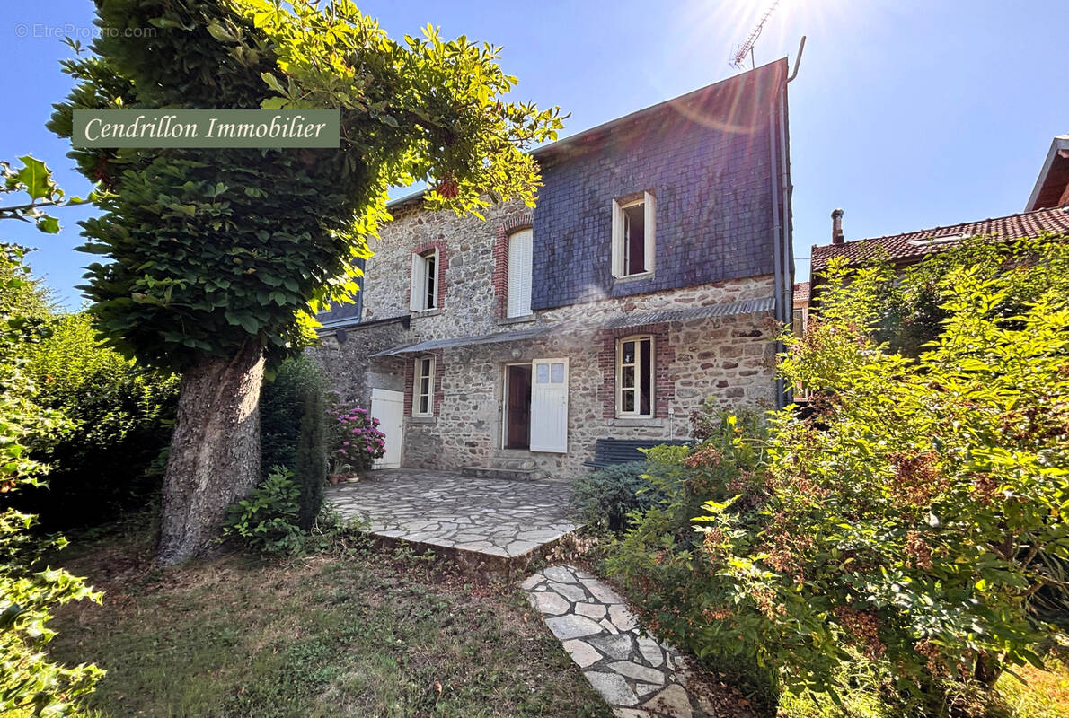 Maison à MONTBOUCHER