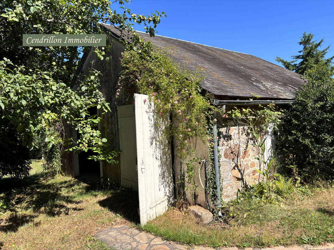 Maison à MONTBOUCHER