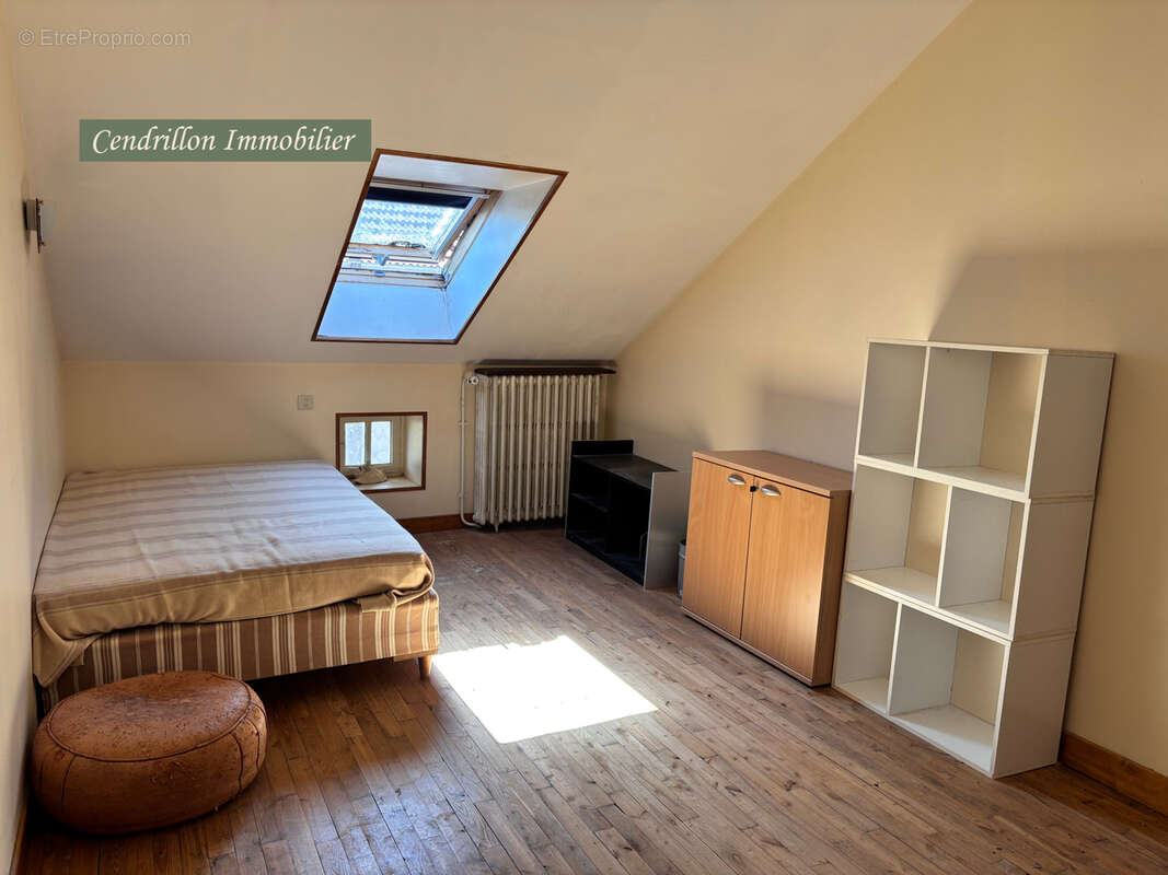 Maison à MONTBOUCHER