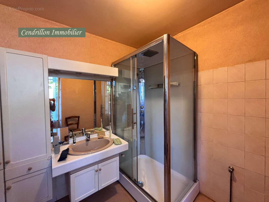 Maison à MONTBOUCHER